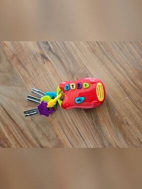Red Kids Battat Toy Key Set with Sound - Playful Learning